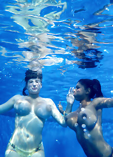 Tits Underwater